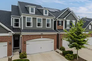 164 Roslyn Pl, Bloomingdale, IL 60108 - Photo 2