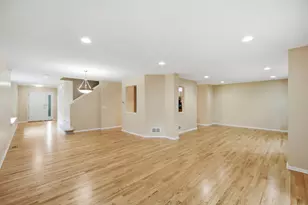 2645 Chelsey St, Buffalo Grove, IL 60089 - Photo 4