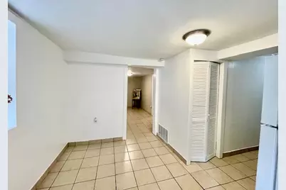 2227 W 19th Street #COACH, Chicago, IL 60608 - Photo 12