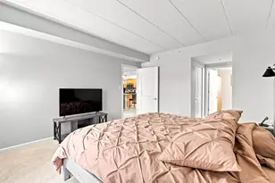 9400 S 79th Ave, Hickory Hills, IL 60457 - Photo 16