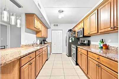 9400 S 79th Avenue #2E, Hickory Hills, IL 60457 - Photo 10