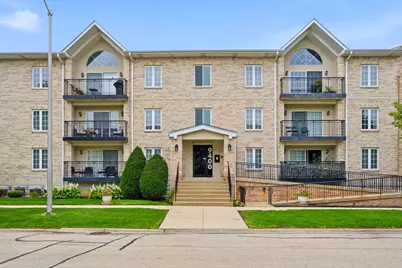 9400 S 79th Avenue #2E, Hickory Hills, IL 60457 - Photo 1