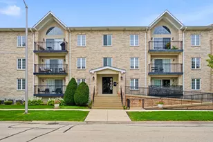 9400 S 79th Ave, Hickory Hills, IL 60457 - Photo 1