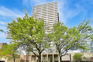 5320 N Sheridan Rd, Chicago, IL 60640 - Photo 2