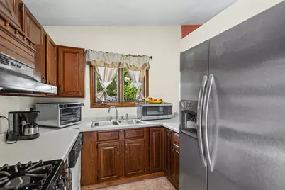 3245 Gilboa Avenue, Zion, IL 60099 - Photo 10