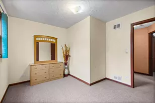3245 Gilboa Ave, Zion, IL 60099 - Photo 22