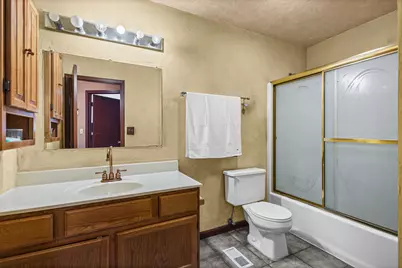 3245 Gilboa Avenue, Zion, IL 60099 - Photo 18