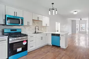 7010 S Paulina St, Chicago, IL 60636 - Photo 4