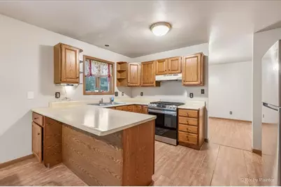 45 N Aspen Drive, Cortland, IL 60112 - Photo 8