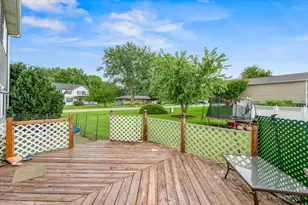 45 N Aspen Dr, Cortland, IL 60112 - Photo 28