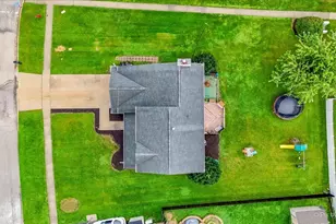 45 N Aspen Dr, Cortland, IL 60112 - Photo 32