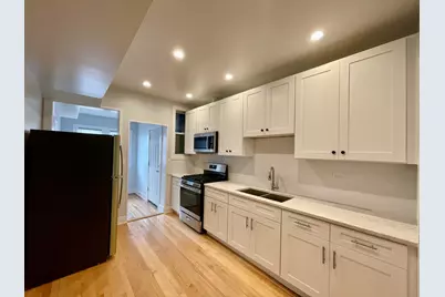 4853 W Augusta Boulevard #2, Chicago, IL 60651 - Photo 10