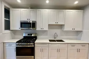 4853 W Augusta Blvd, Chicago, IL 60651 - Photo 8