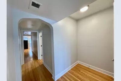 4853 W Augusta Boulevard #2, Chicago, IL 60651 - Photo 4