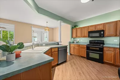13215 Oakwood Avenue, Huntley, IL 60142 - Photo 12