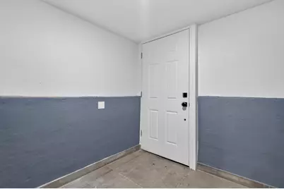 8717 S Bishop Street, Chicago, IL 60620 - Photo 16