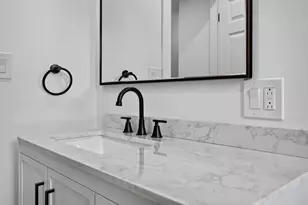 8717 S Bishop St, Chicago, IL 60620 - Photo 26
