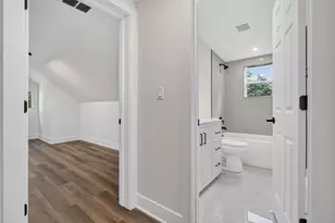 8717 S Bishop St, Chicago, IL 60620 - Photo 28