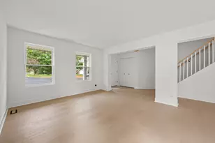 12445 Falcon Dr, Plainfield, IL 60585 - Photo 6