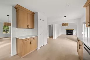 12445 Falcon Dr, Plainfield, IL 60585 - Photo 10