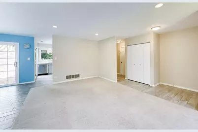 106 Regency Drive #106, Lombard, IL 60148 - Photo 2