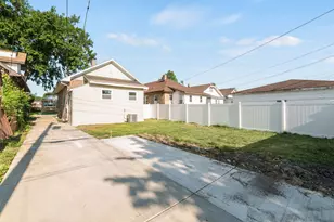 1911 S 11th Ave, Maywood, IL 60153 - Photo 28