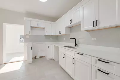 1911 S 11th Avenue, Maywood, IL 60153 - Photo 8