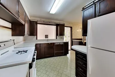 8720 Monticello Avenue, Skokie, IL 60076 - Photo 12
