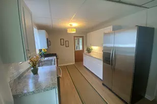 2734 W 98th Pl, Evergreen Park, IL 60805 - Photo 6