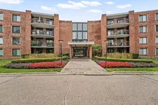 1505 E Central Rd, Arlington Heights, IL 60005 - Photo 1