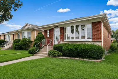 7539 W Strong Street, Harwood Heights, IL 60706 - Photo 4