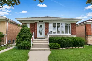 7539 W Strong St, Harwood Heights, IL 60706 - Photo 1