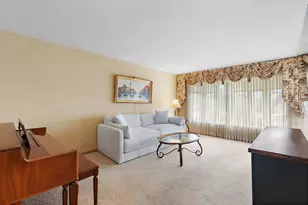 7539 W Strong St, Harwood Heights, IL 60706 - Photo 8