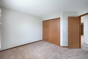 1272 Tennyson Ln, Naperville, IL 60540 - Photo 24
