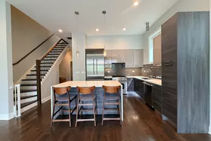 1224 W Ohio St, Chicago, IL 60642 - Photo 2