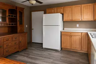 943 Pond Brook Ave, Malta, IL 60150 - Photo 2