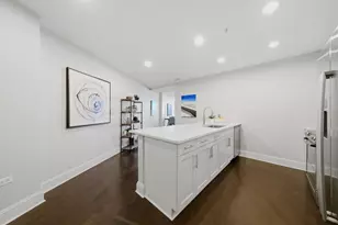 850 N Lake Shore Dr, Chicago, IL 60611 - Photo 14