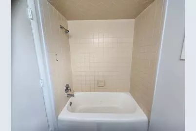 8 Wayne Court, Park Forest, IL 60466 - Photo 16
