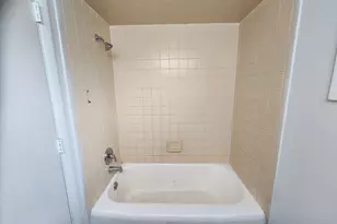 8 Wayne Ct, Park Forest, IL 60466 - Photo 16