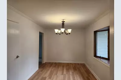 8 Wayne Court, Park Forest, IL 60466 - Photo 6