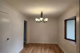 8 Wayne Ct, Park Forest, IL 60466 - Photo 6