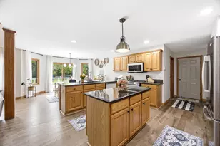 8N055 Secretariat Ct, Saint Charles, IL 60175 - Photo 12