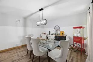 8N055 Secretariat Ct, Saint Charles, IL 60175 - Photo 16