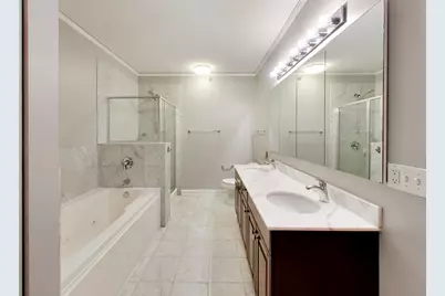 201 N Westshore Drive #407, Chicago, IL 60601 - Photo 22