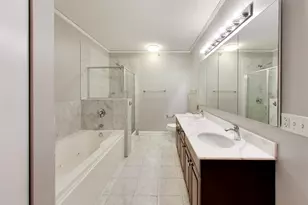 201 N Westshore Dr, Chicago, IL 60601 - Photo 22