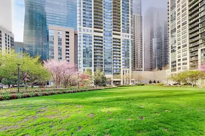 201 N Westshore Drive #407, Chicago, IL 60601 - Photo 40