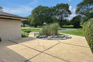 124 E Monterey Ave, Schaumburg, IL 60193 - Photo 26