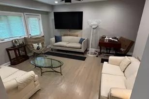 130 Birchwood Rd, Northbrook, IL 60062 - Photo 10