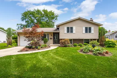 1017 N Timberlea Drive, Palatine, IL 60067 - Photo 2