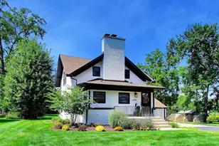 976 Highland Ave, Glen Ellyn, IL 60137 - Photo 1